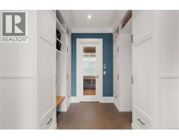 3395 Weald Rd S, Oak Bay, BC V8R6E4 Photo 45