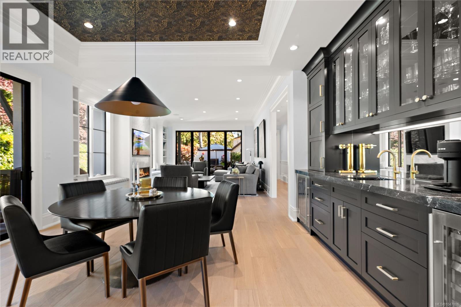  3395 Weald Road South, Oak Bay
