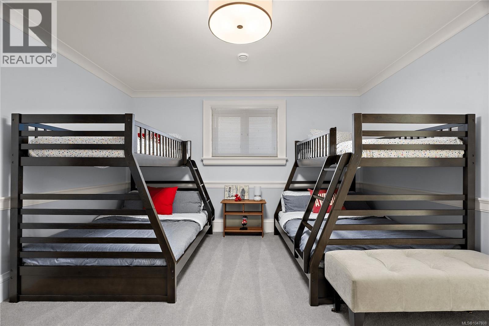  3395 Weald Road South, Oak Bay