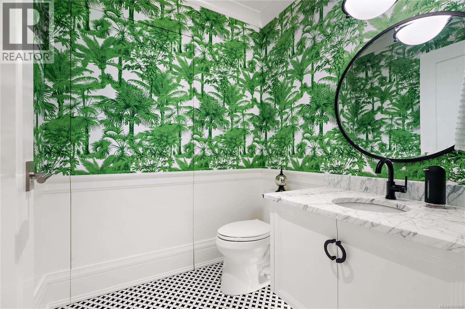 3395 Weald Rd S - 73