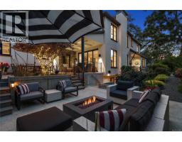 3395 Weald Rd S, Oak Bay, BC V8R6E4 Photo 81