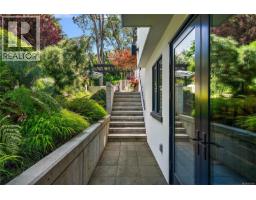 3395 Weald Rd S, Oak Bay, BC V8R6E4 Photo 86