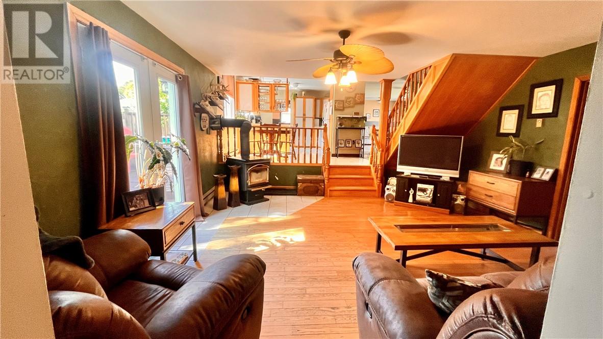 16 Meredith, Gore Bay — photo 11