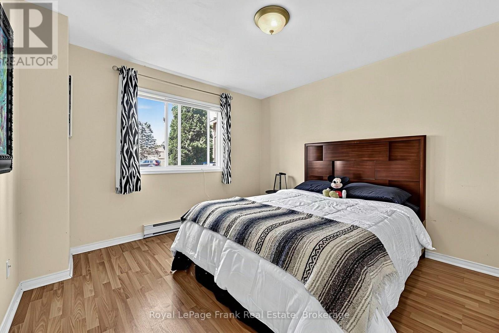 ## 21 21 LAGUNA PARKWAY - 14