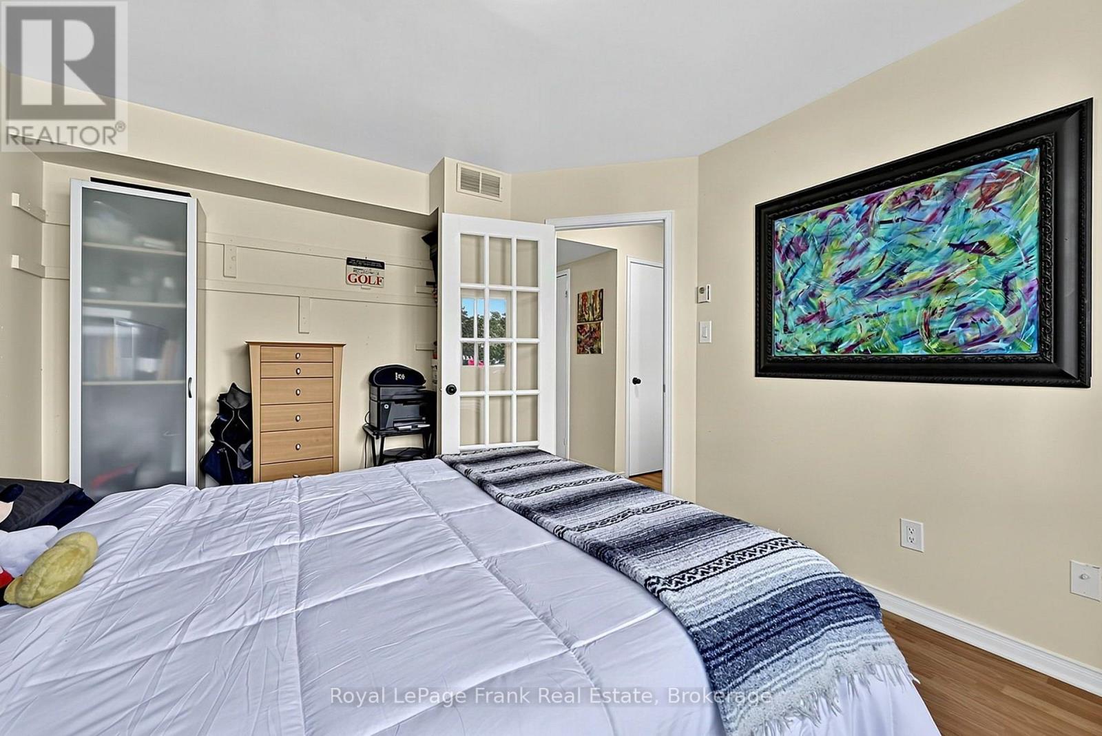 ## 21 21 LAGUNA PARKWAY - 15
