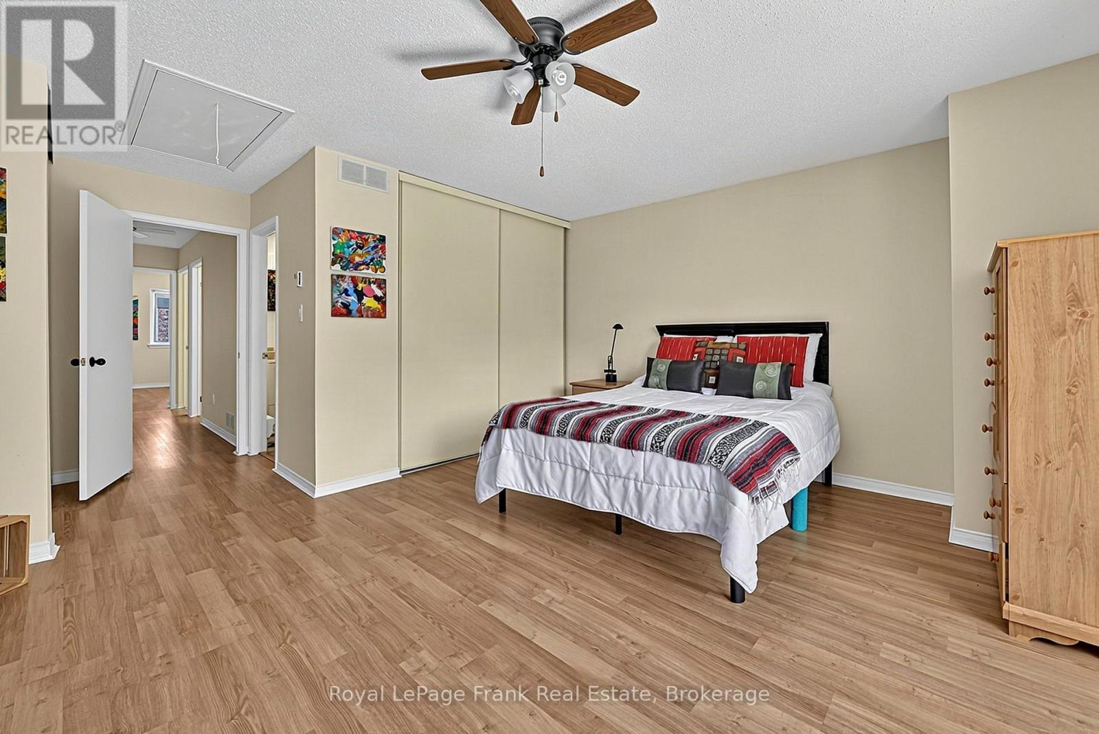 ## 21 21 LAGUNA PARKWAY - 17