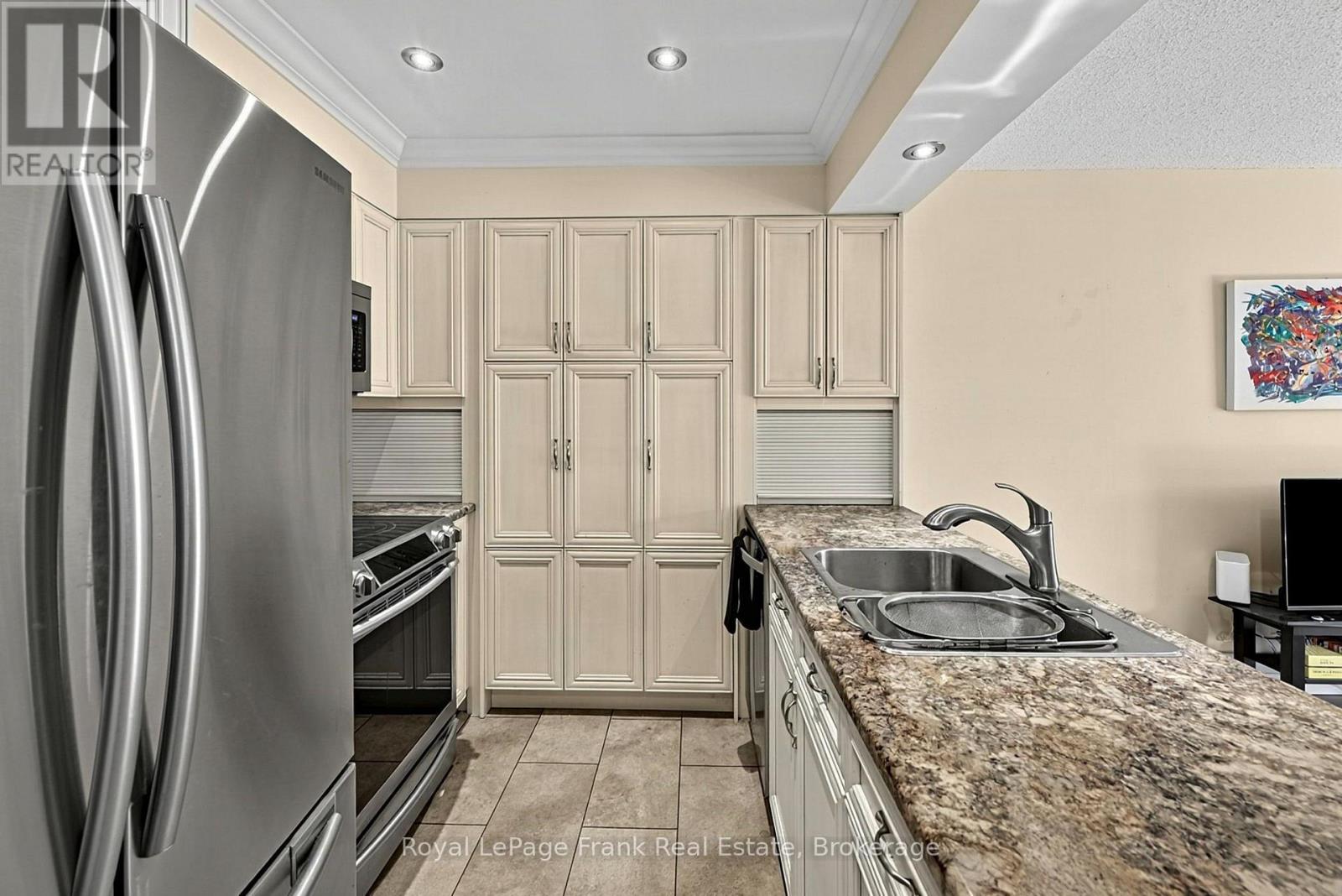 # 21 - 21 LAGUNA PARKWAY, Ramara (Brechin) — photo 3