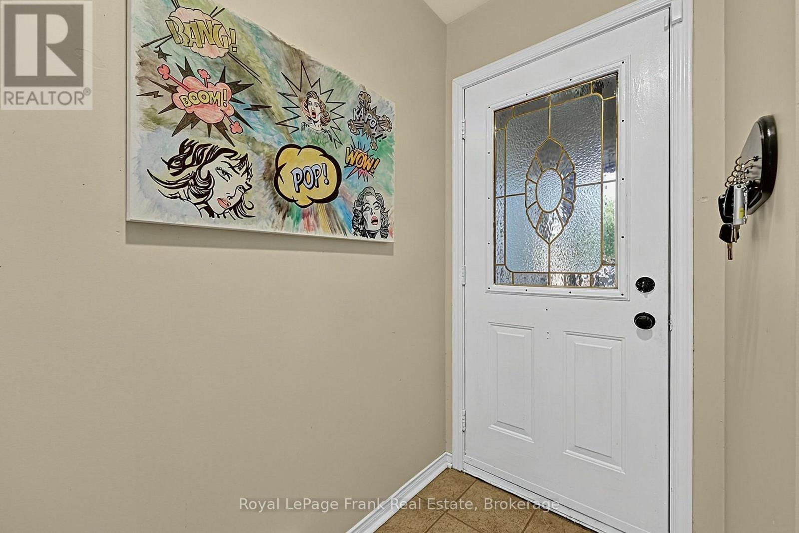 ## 21 21 LAGUNA PARKWAY - 4