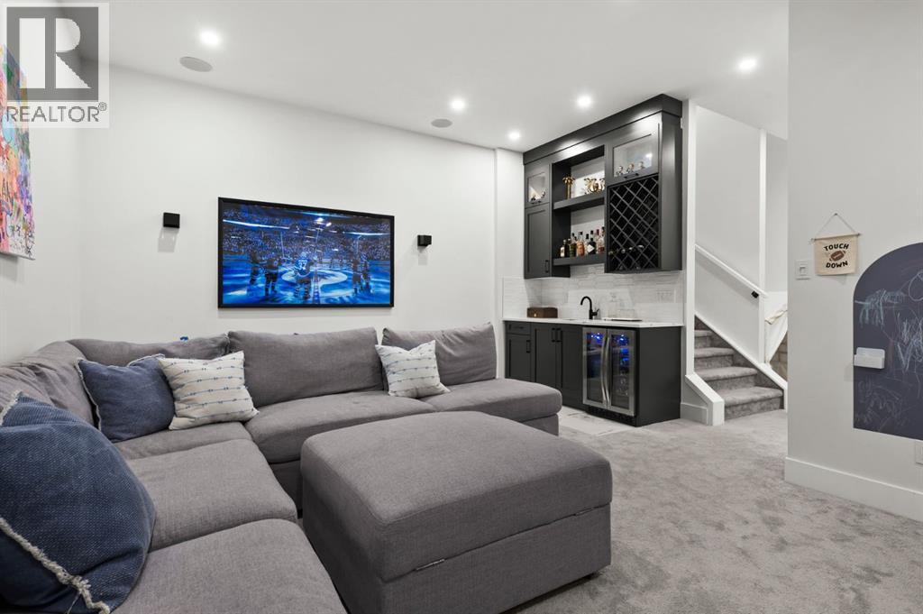 921 41 Street SW - 38