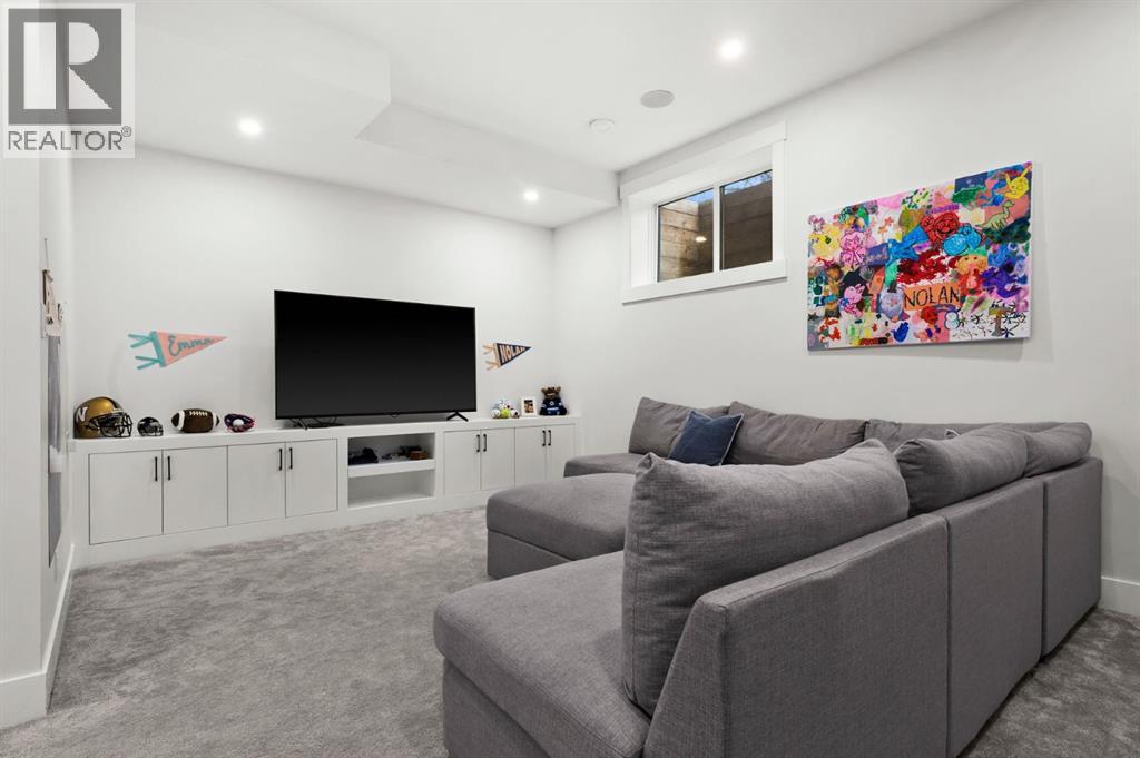 921 41 Street SW - 37