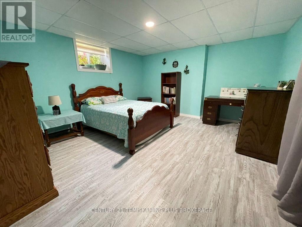 257039 HILLVIEW ROAD - Image 38
