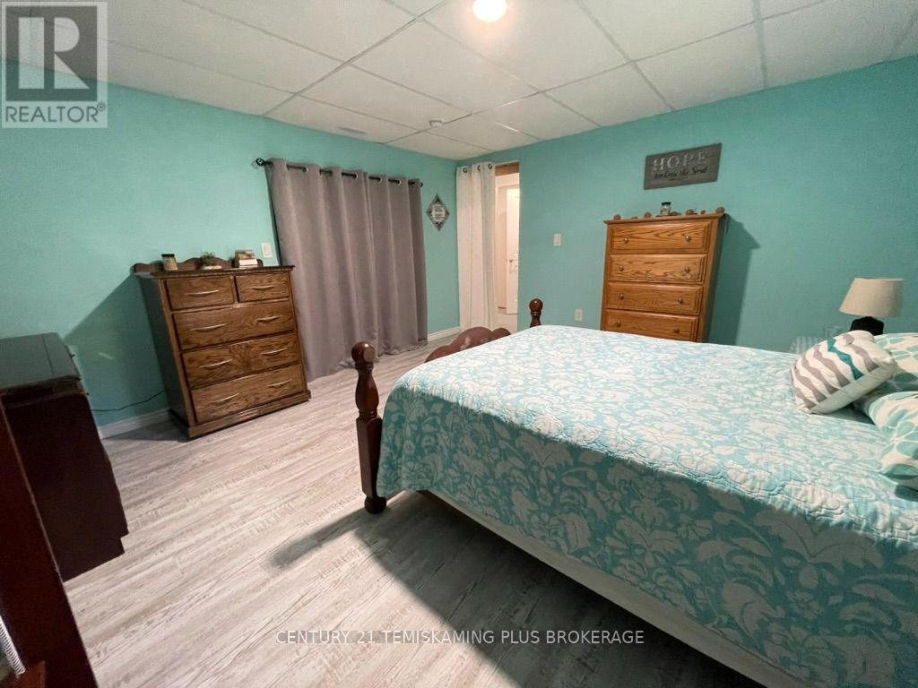 257039 HILLVIEW ROAD - 39