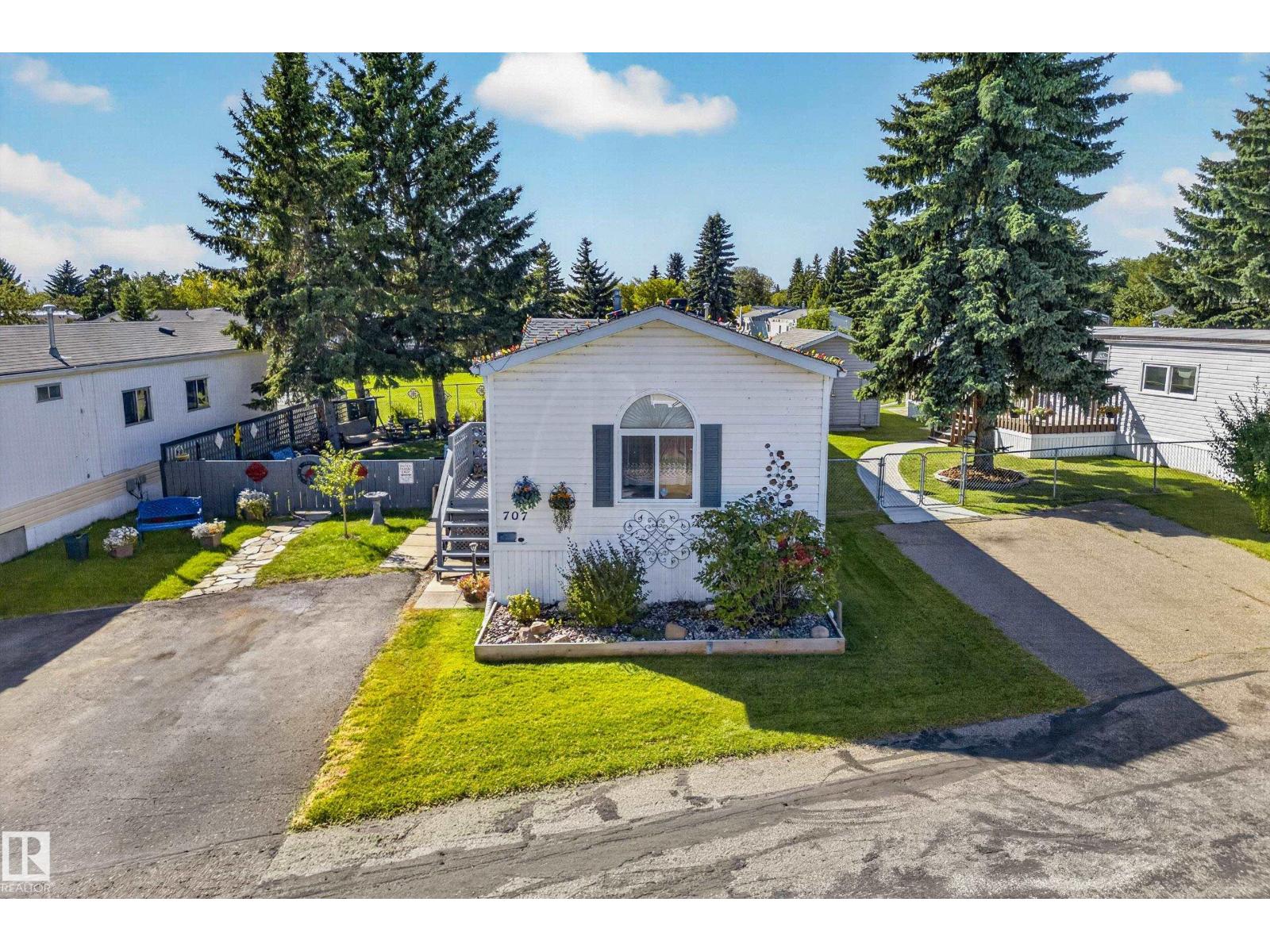 707 Evergreen Park NW photo 5 — MLS® E4509589