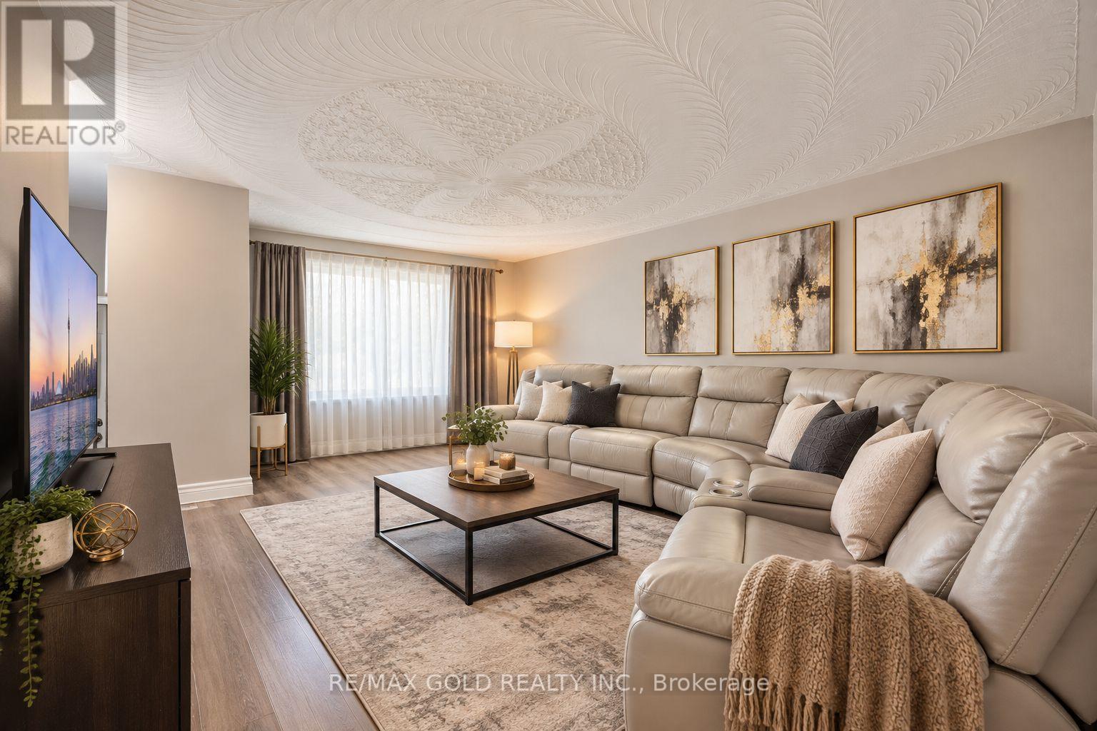 784 DOUGLAS STREET - 5