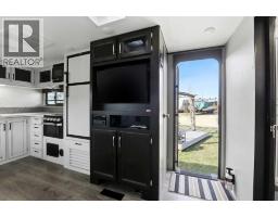 6074, 25054 South Pine Lake Road, Rural Red Deer County, AB T0M1R0 Photo 9