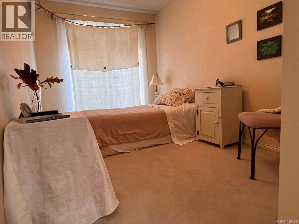 #402 1063 Southgate St - 22