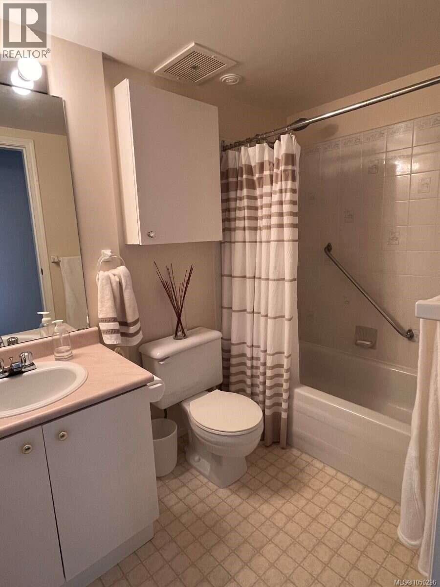 #402 1063 Southgate St - 24