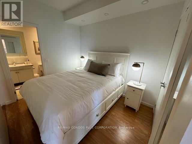 1603 - 218 QUEENS QUAY W, Toronto (Waterfront Communities) — photo 10