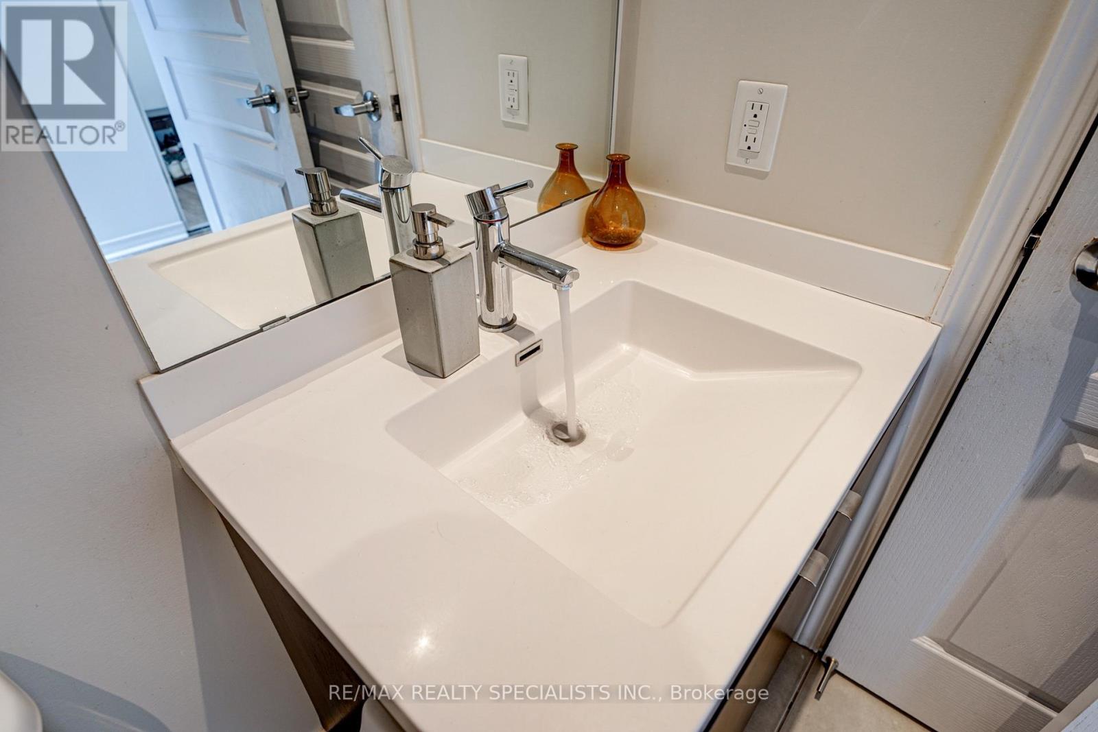 #2305 352 FRONT STREET - Image 28