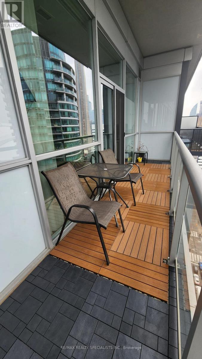 #2305 352 FRONT STREET - Image 30