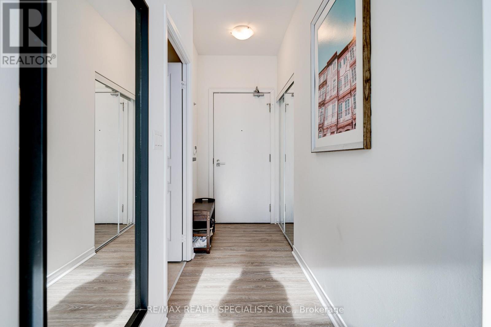 #2305 352 FRONT STREET - Image 32