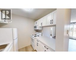 311, 401 Columbia Boulevard W - photo 3