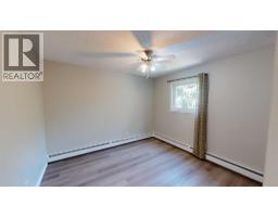 311, 401 Columbia Boulevard W - photo 8