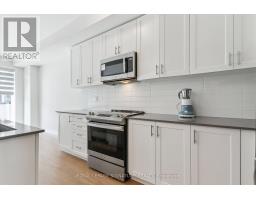 65 Akil Thomas Gardens, Toronto, ON M1P3C1 Photo 21