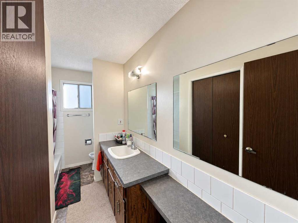 668 Whiteridge Road NE - Image 11