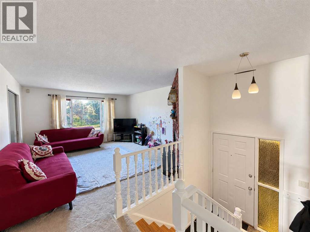 668 Whiteridge Road NE - 8