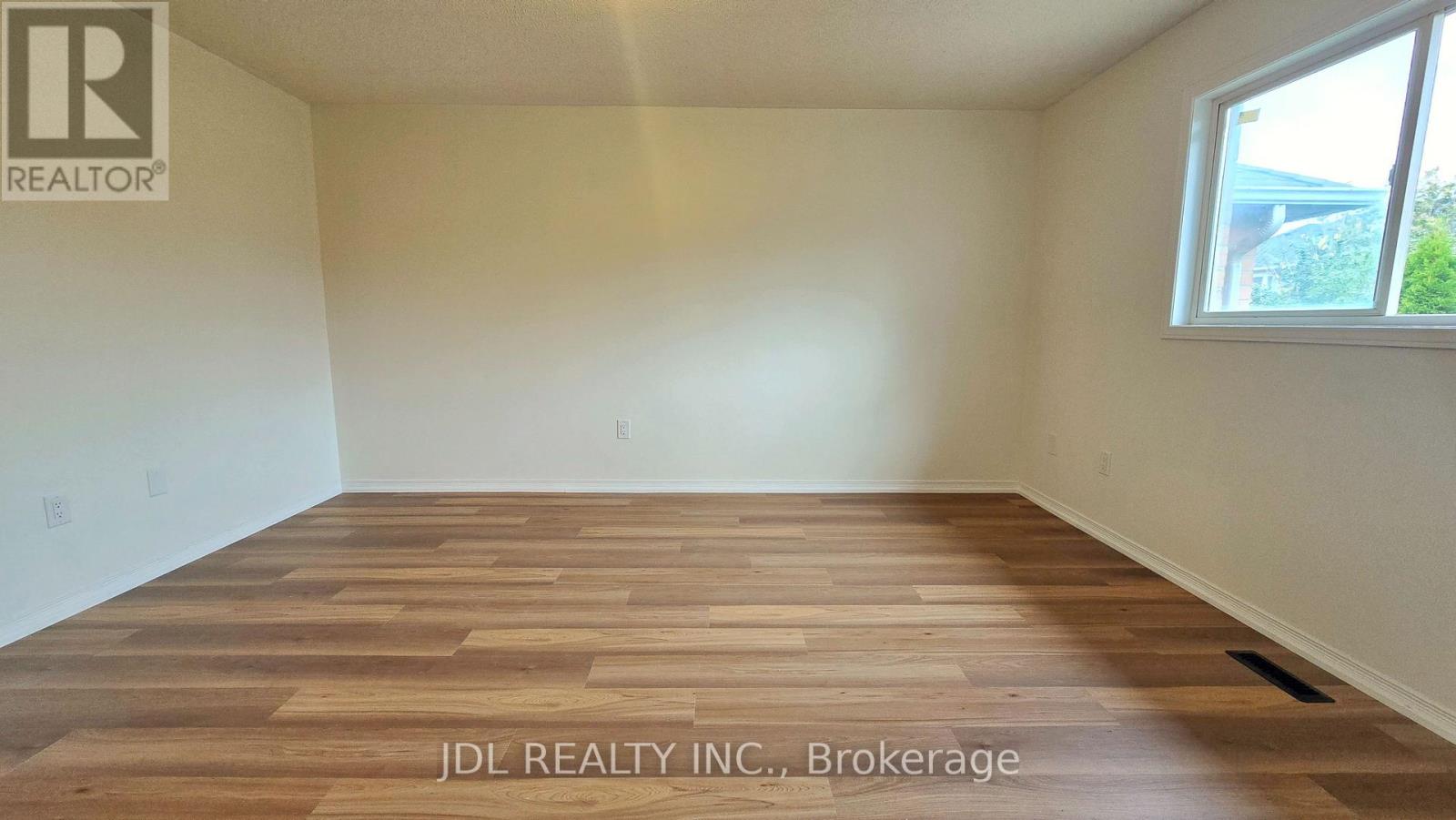 37 HOLMWOOD STREET, Richmond Hill (Langstaff) — photo 12