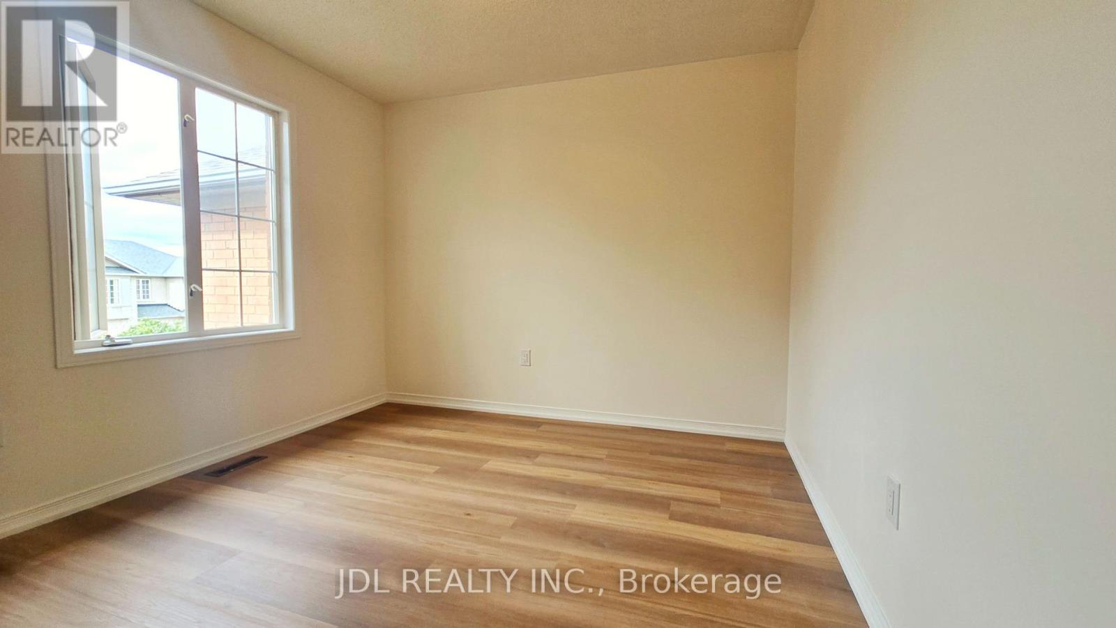 37 HOLMWOOD STREET, Richmond Hill (Langstaff) — photo 5
