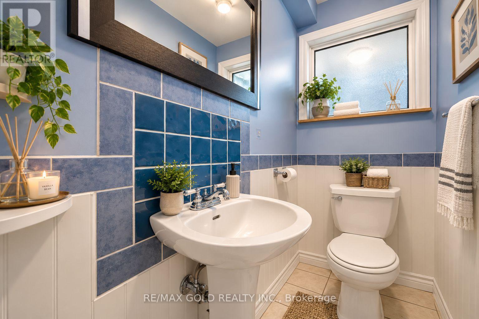 784 DOUGLAS STREET - 20