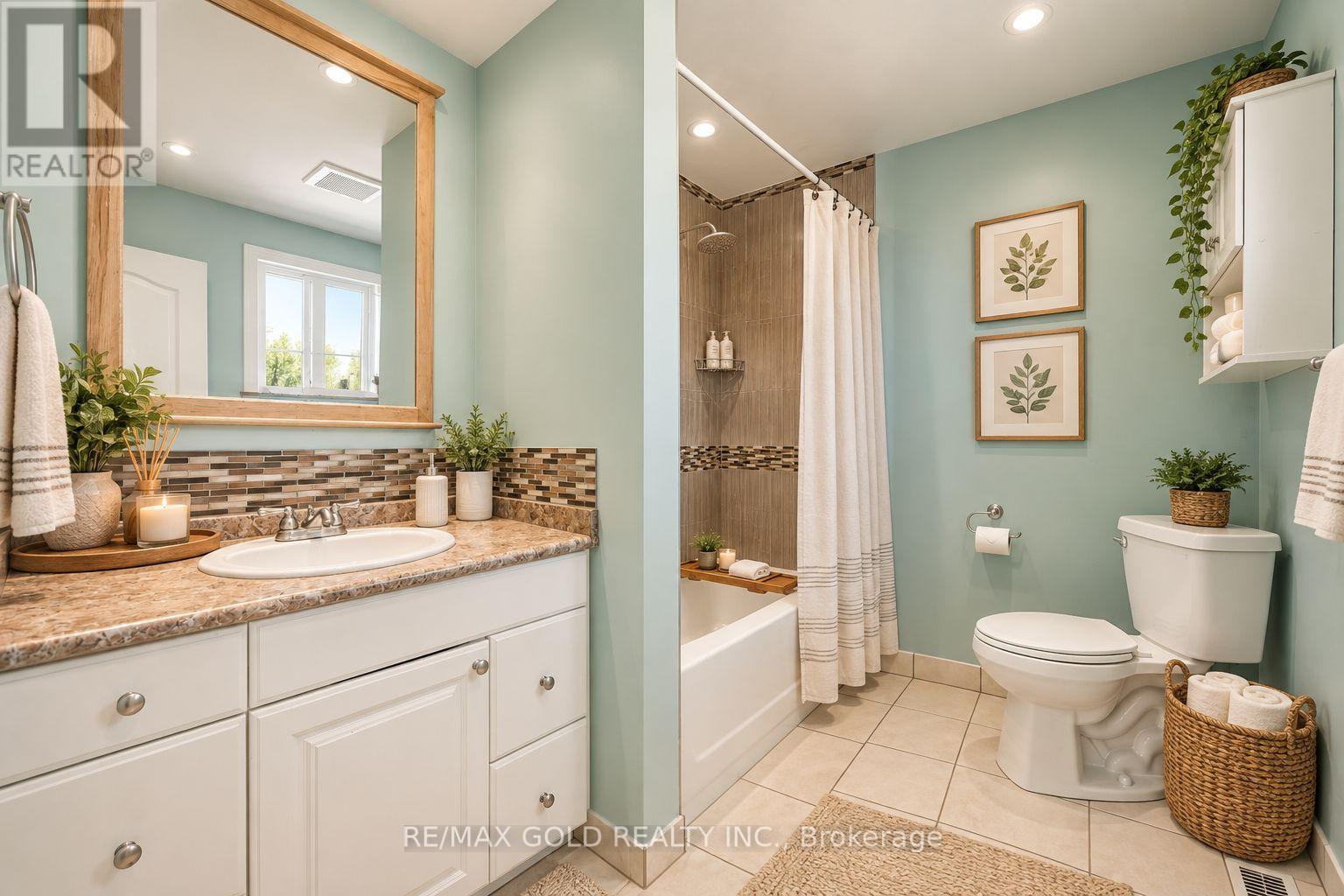 784 DOUGLAS STREET - 26