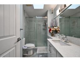 14346 68b Avenue, Surrey, BC V3W8X1 Photo 14
