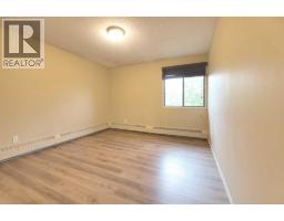 401, 727 56 Avenue SW - photo 23