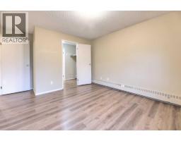 401, 727 56 Avenue SW - photo 25