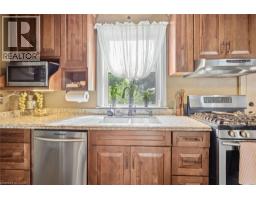 Kitchen - 33 Tuxedo Avenue S, Hamilton, ON L8K2R7 Photo 6