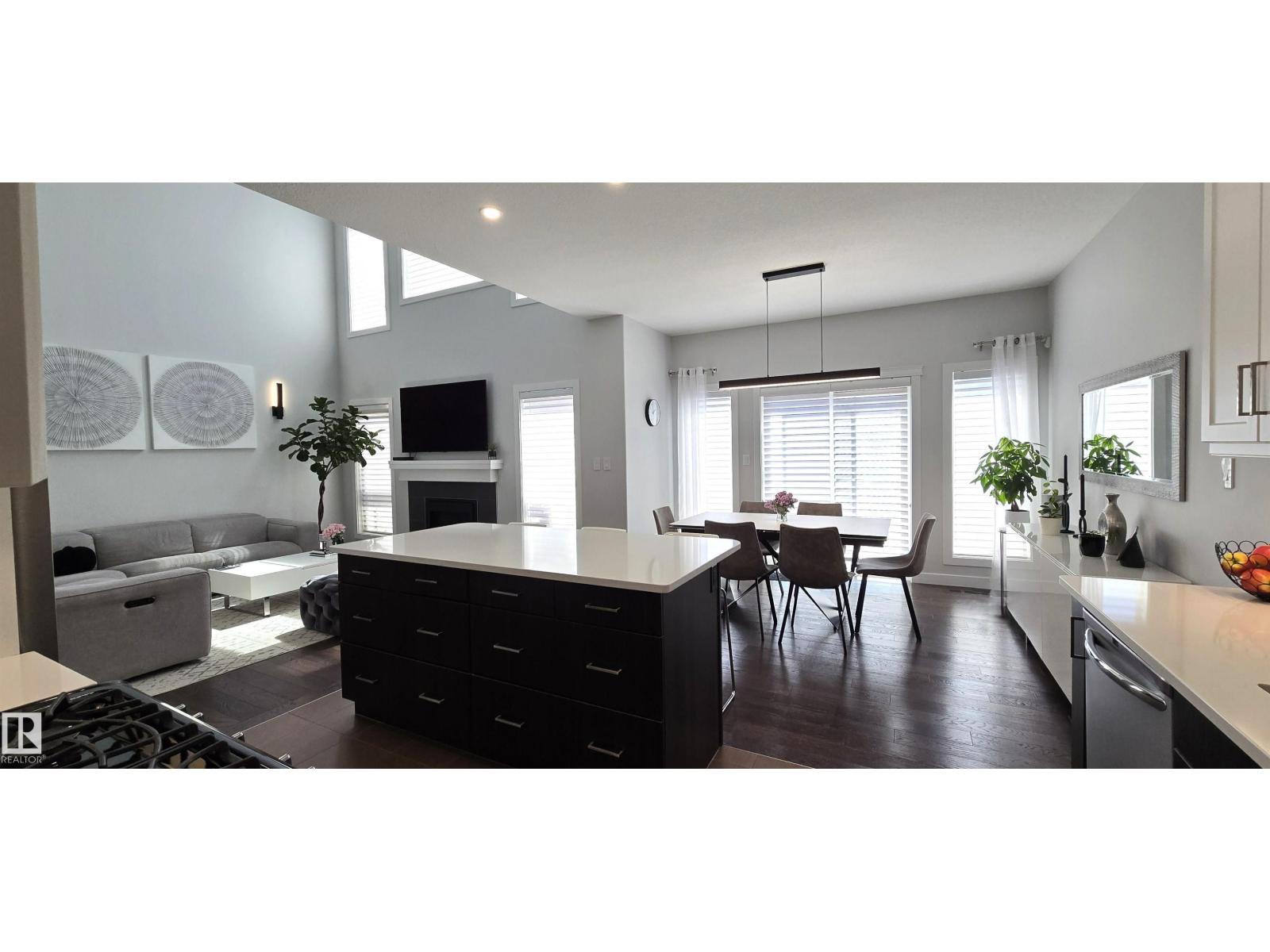 15883 13 AV SW - 11