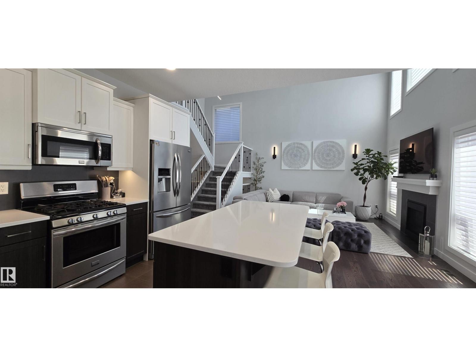 15883 13 AV SW - 12