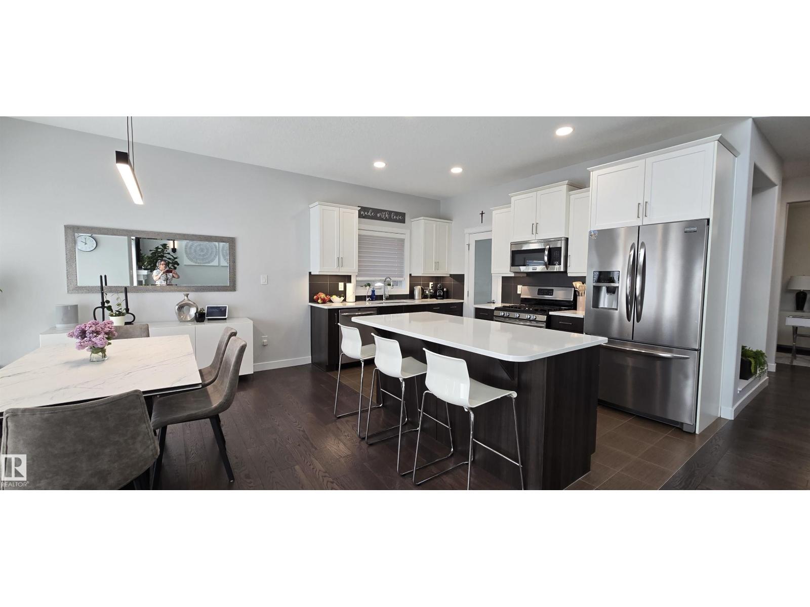 15883 13 AV SW - 13