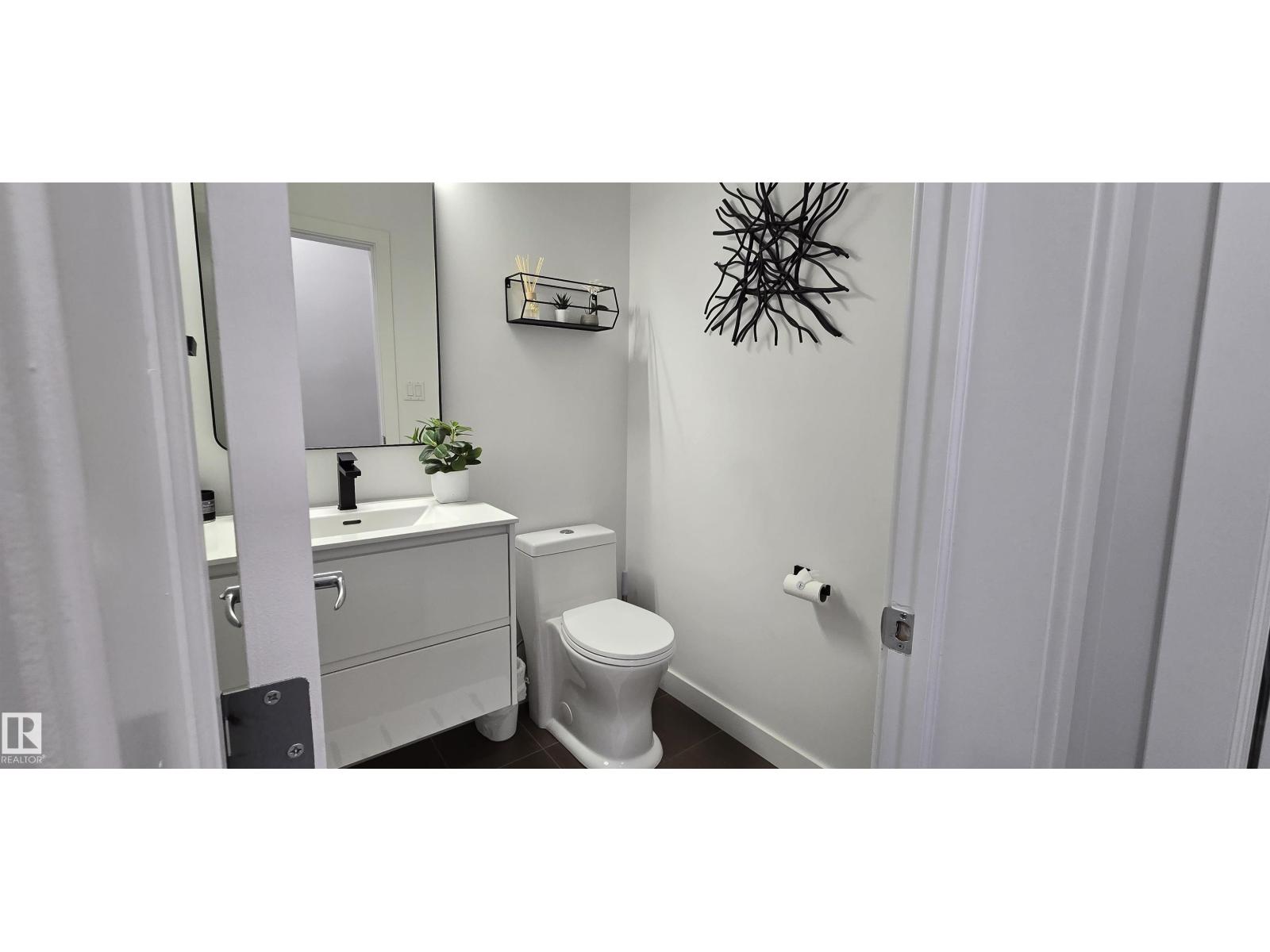 15883 13 AV SW - 18