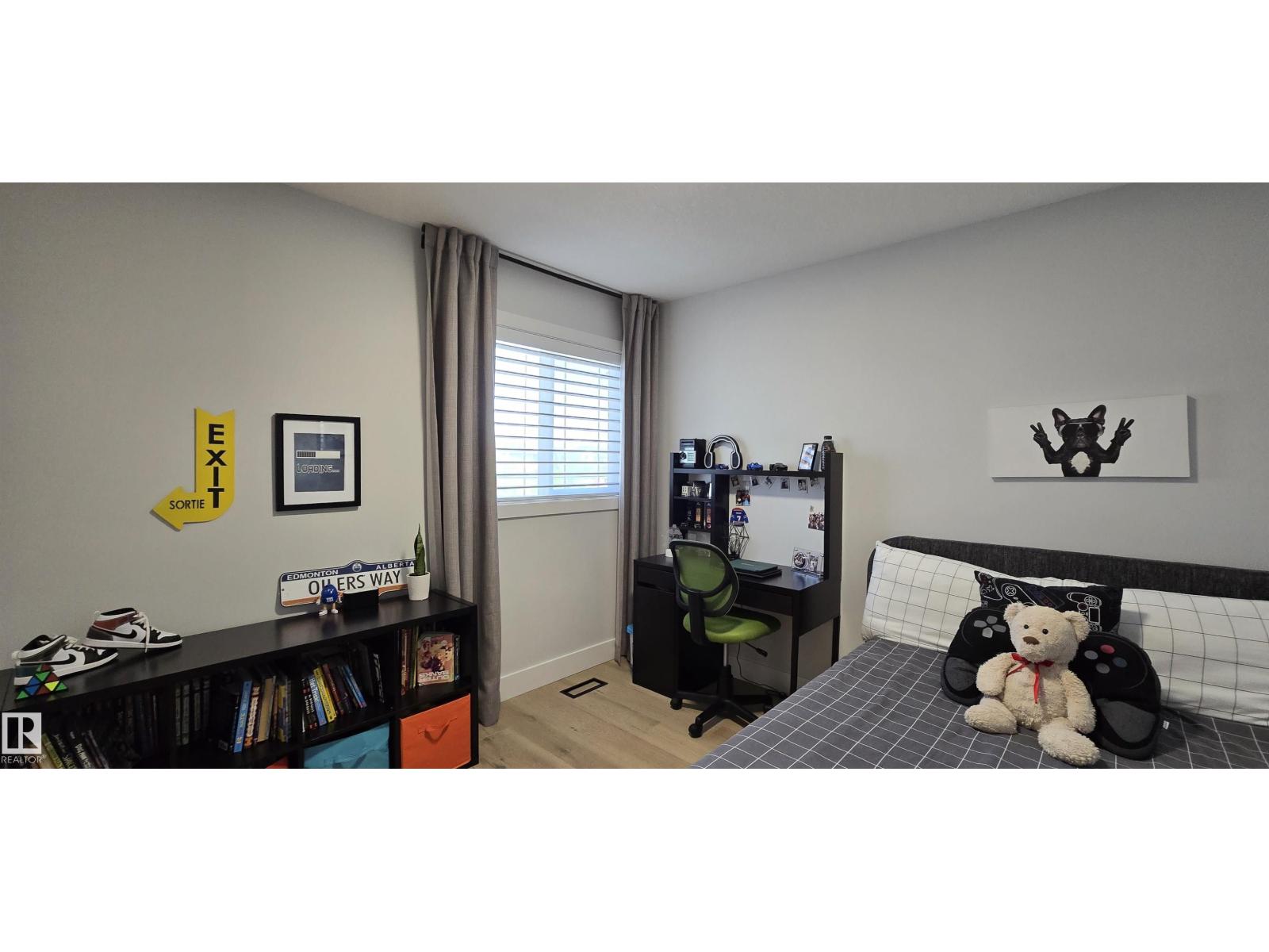 15883 13 AV SW - 28