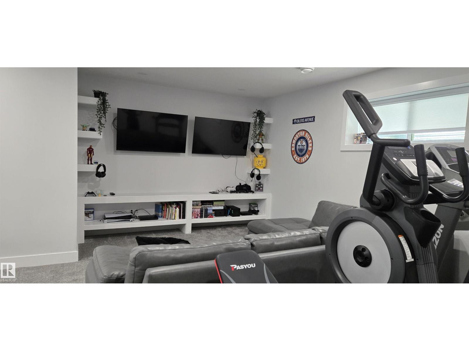 15883 13 AV SW - Image 38