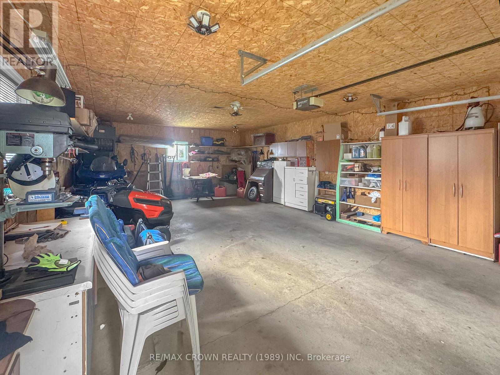 9 BOULDIER STREET, Kapuskasing — photo 3