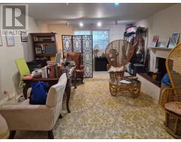 Kitchen - 43 Wilket Road, Toronto, ON M2L1N9 Photo 10