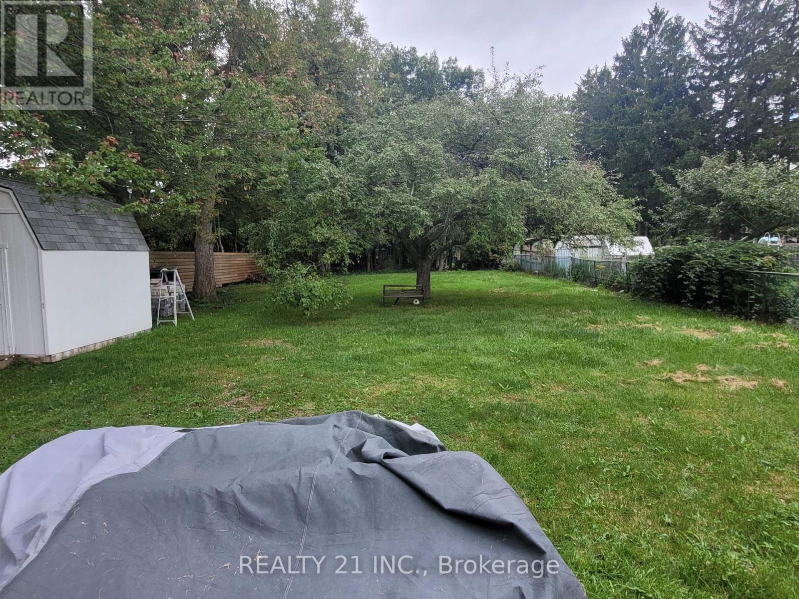 16 HORFIELD AVENUE - 22