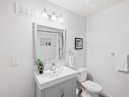 885 College Avenue, Winnipeg, MB R2X1B2 Photo 16