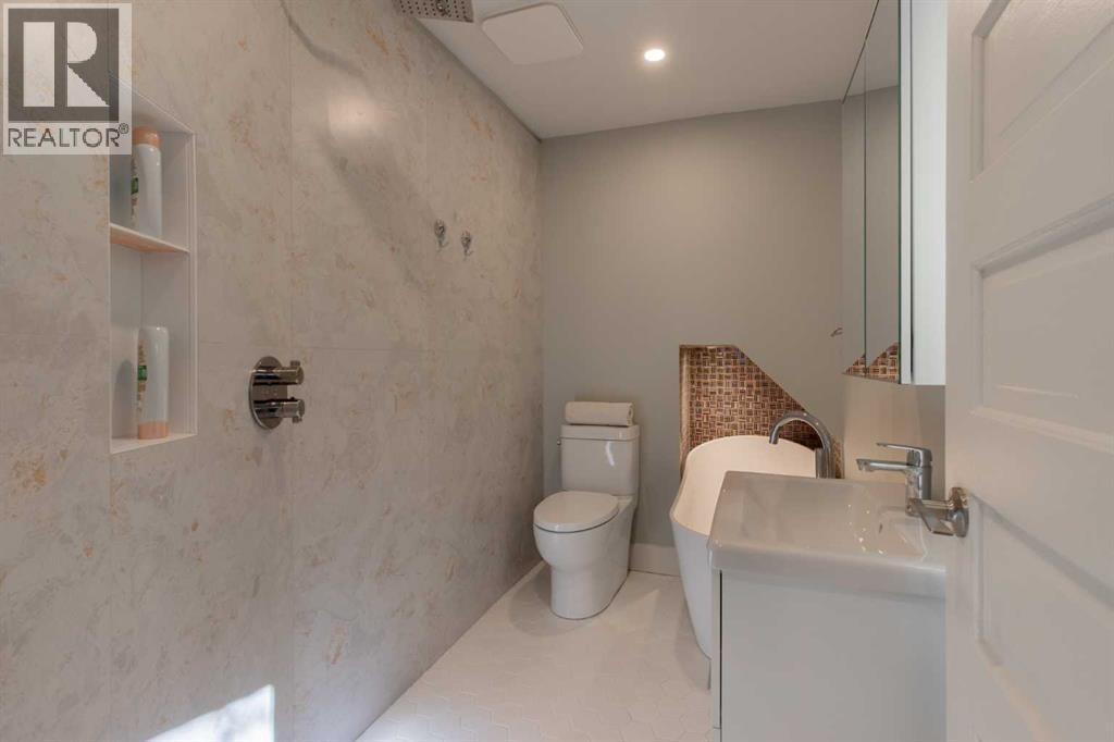 133 14 Street N - Image 22