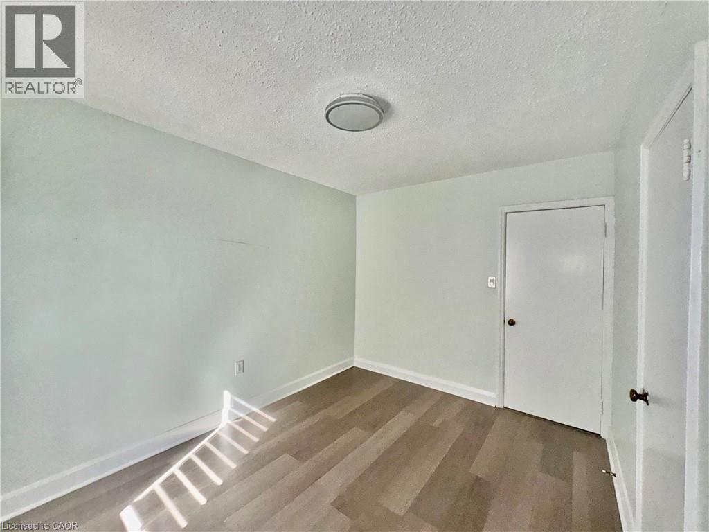 6587 ELLIS Road E - 16